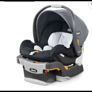 Brand new Chicco keyfit 30 car seat